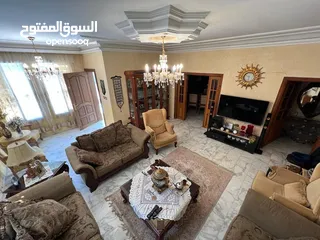  11 دابوق فيلا مستقله فلات موقع مميز مقابل حدائق الحسين وقرب ستي مول