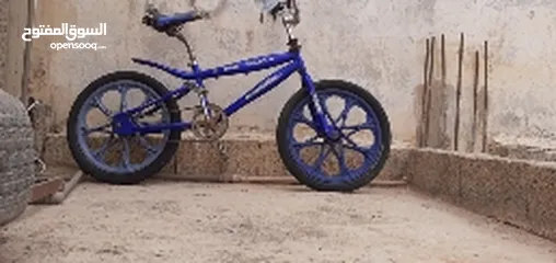  2 دراجه شبه جديد متبي شي