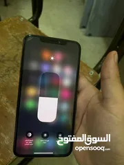  4 ايفون اكس إس ماكس