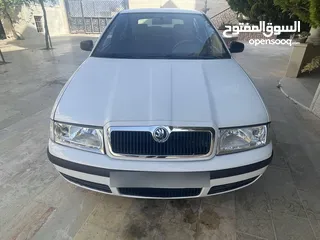  1 سكودا اوكتافيا توور 2008 فحص نظيف جدا ضواو جديده غمازات جديدة فرش جلد تنجيد غرفه تخلو من العيوب