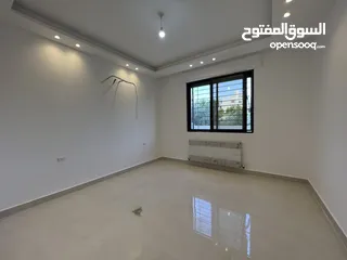  5 شقة في أم السماق للبيع المستعجل وبسعر مغري جدا .. والله يبارك للصاحب النصيب