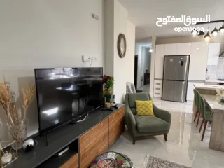  6 شقه مفروشه للايجار في سطح مرحبا قرب مسجد الخلفاء