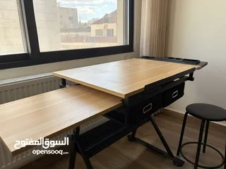  10 Professional Art Desk and Chair for Sale excellent condition for artists. مكتب وكرسي فني