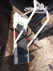  1 جهاز ركض ومشي