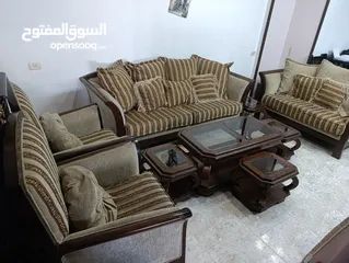  1 طقم كنب وطاولة وطربيزات
