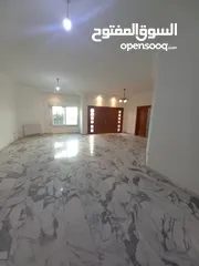  22 شقة ارضية في دير غبار للبيع - ref : 14405