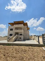  3 فيلا للبيع
