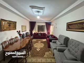  1 طقم كنب مع مفردتين