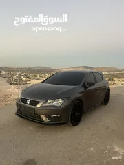  4 سيات ليون 2018 جير عادي / السيارة المميزة بالسعر المميز كاش فقط