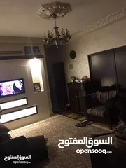  9 شقة للبيع في أم زويتيه