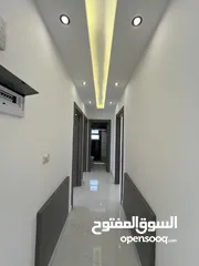  18 شقة 122 متر في البنيات تبعد عن جامعة البتراء 5 دقائق تشطيب حديث و مواصفات عصرية