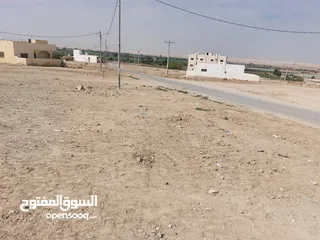  4 الاغوار الجنوبية بالقرب من البحر الميت..تصلح لشاليهات....استثمارية بمردود  عالي