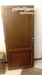  1 بواب خشب سويد مستعمل للبيع