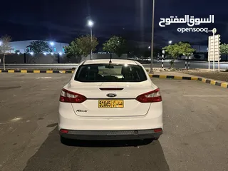  4 FORD FOCUS 2012 model