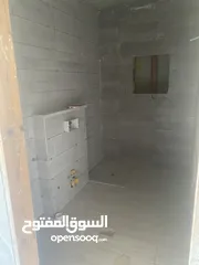  18 شقه للبيع ام الشرايط رام الله