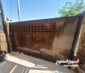  6 بابين حديد ثقيل