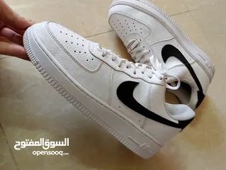  1 حذاء .Puma  اصلي بحال الوكاله لساته جديد وارد أروبي  الواحد ب 35