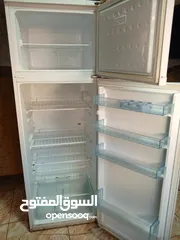  2 ثلاجه نوع بيكو اصلي بحاله ممتاز