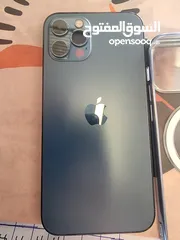  1 iphone 12 pro بحاله ممتازه