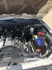  11 ميتسوبيشي L200غرفه وحده للبدل على هايلوكس