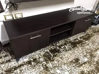  1 طاولة شاشه