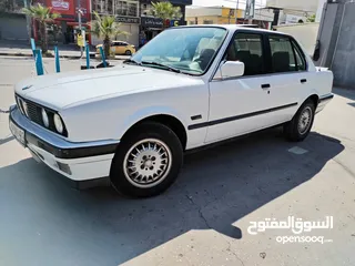  8 BMW E30 1988