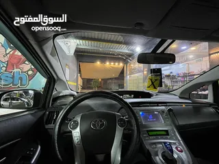  1 تويوتا بريوس هايبريد 2013  استخدام شخصي مالك ثاني
