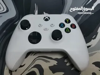  1 Xbox Wireless Controller –White