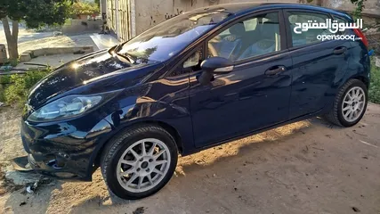  2 فورد فيستا