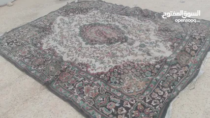  3 سجاده مستعمله الطول 3 م والعرض مترين و20 للبيع