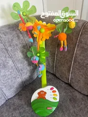  1 تعليقة سرير اطفال تحكم ريموت شبه جديد