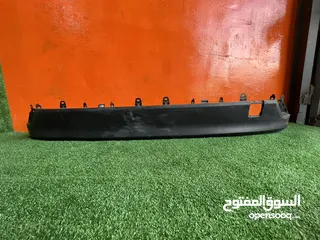  1 سوبيلر طمبون خلفي تويوتا بريوس 2019-2022  Toyota Prius 2019-2022  مستعمل اصلي ياباني