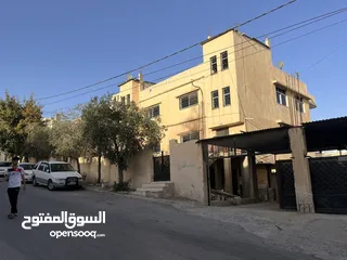  9 عمارة ثلاث طوابق + شقة ارضية عظم +تسوية  + كراج سيارات  للبيع