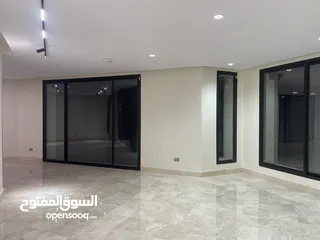  16 أحمد ابو زين لدهانات الخشب و الحديد و الجدران
