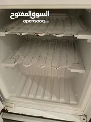  4 Built in fridge amd freezer