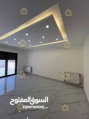  5 لم تسكن - سوبر ديلوكس - 4نوم 2ماستر - ارضية - ترس واسع - قرب الخدمات العامة