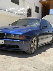  3 Bmw 525 1998 ماتورها  cc2500 السياره تصلح للعفائات الكبيره