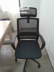  5 Office desk and chair