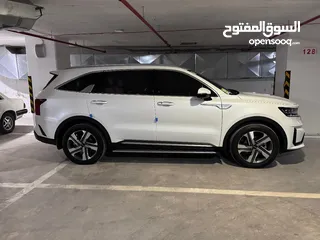  6 كيا سورينتو 2023 هايبرد  (Haybrid HEV). AWD 4/4كهرباء+بنزين  1600cc بزنس
