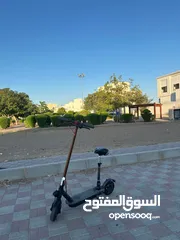  4 سكوتر كهربائي