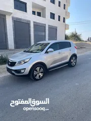  1 جيب كيا سبورتاج 4 في 4 موديل 2014