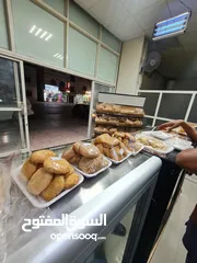  11 مخبز جاهز للبيع وفي موقع ممتاز جداااااااااا ودخل ممتاز سبب البيع مغادرة البلاد