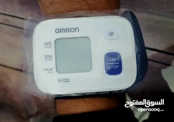  11 جهاز قياس ضغط الدم ياباني استخدام بسيط جدا  omron RS1
