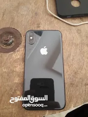  1 ايفون اكس اس للبدل على ايفون 11 حتى لو مغير فيه اشي عادي مع دفع فرقيه بسيطه