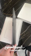  6 Ipad air 5 with sim card slot 64 gigabytes in a very good condition  ايباد اير 5 مع مدخل شريحة
