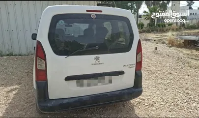 2 للبيع سيارة بيجو بارتنر 2015