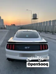  4 موستغ ((برفومنس بكج))