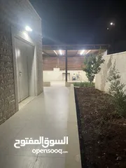  12 بيت مستقل في يبرود مع قطعة ارض 1410 متر حصص  قطعة رقم 55 حوض 4