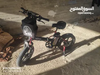  1 دراجة كهربائية مستعمل زي الجديد 90٪