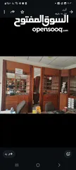  3 ديكور محل خشب بلوط يصلح للصيدلية و لمحل بصريات ومحل عطور ومحل خلويات